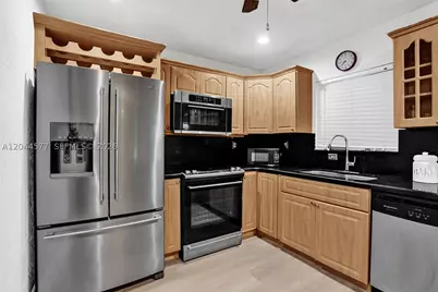 7812 SW 7th, North Lauderdale, FL 33068 - Photo 12
