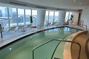 300 Biscayne Blvd, Miami, FL 33131 - Photo 6