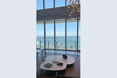 300 Biscayne Blvd #1909, Miami, FL 33131 - Photo 12