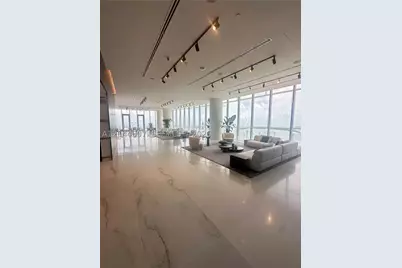 300 Biscayne Blvd #1909, Miami, FL 33131 - Photo 28