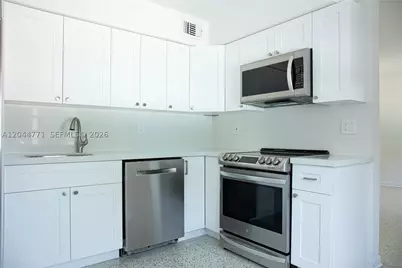 1226 SW 30th #1226, Miami, FL 33135 - Photo 2