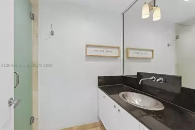 204 Washington #13, Miami Beach, FL 33139 - Photo 14