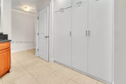 16100 Emerald Estates #298, Weston, FL 33331 - Photo 4