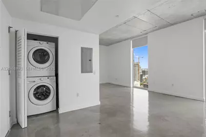 151 SE 1st #PH04, Miami, FL 33131 - Photo 10