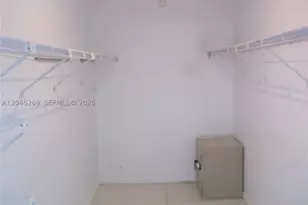 908 Cypress, Pompano Beach, FL 33069 - Photo 24