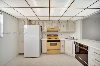 2571 Aragon #220, Sunrise, FL 33322 - Photo 18