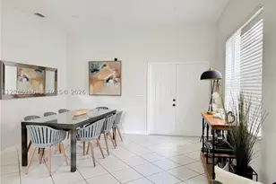 1074 Bluewood, Weston, FL 33327 - Photo 4