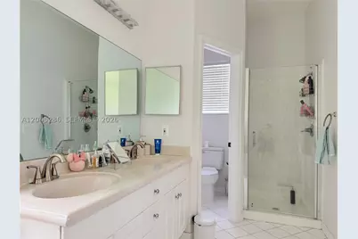 1074 Bluewood, Weston, FL 33327 - Photo 18
