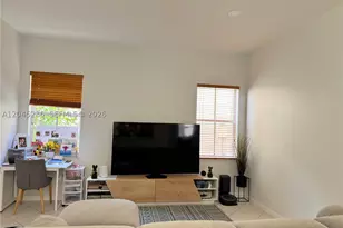 1074 Bluewood, Weston, FL 33327 - Photo 12