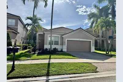 1074 Bluewood, Weston, FL 33327 - Photo 2