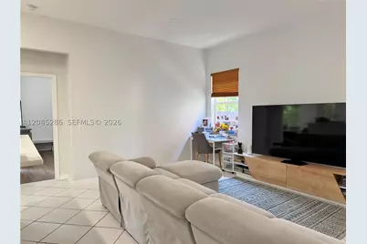 1074 Bluewood, Weston, FL 33327 - Photo 14