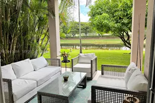 1074 Bluewood, Weston, FL 33327 - Photo 6