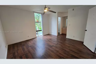 2810 SW 87th #910, Davie, FL 33328 - Photo 14