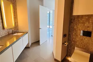 88 SW 7th, Miami, FL 33130 - Photo 14