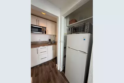 700 Biltmore #1216, Coral Gables, FL 33134 - Photo 8