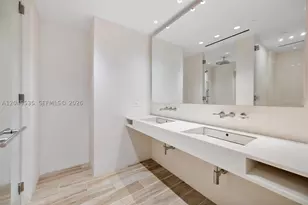 1100 Biscayne, Miami, FL 33132 - Photo 40