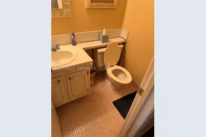 391 Windsor Q, West Palm Beach, FL 33417 - Photo 10