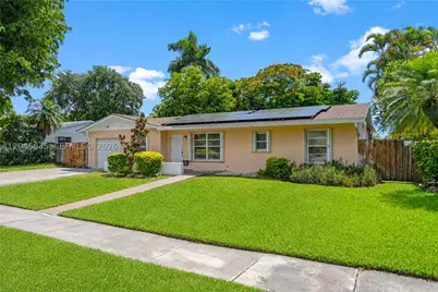 18103 SW 93rd, Palmetto Bay, FL 33157 - Photo 2