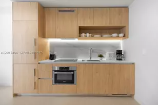 11 NE 6th, Miami, FL 33132 - Photo 4