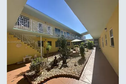 8101 Abbott #17, Miami Beach, FL 33141 - Photo 16