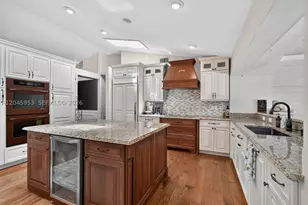 542 N Cypress, Tequesta, FL 33469 - Photo 20