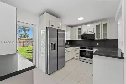 1201 NW 10th, Fort Lauderdale, FL 33311 - Photo 4