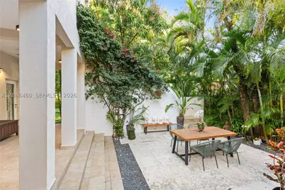 737 Alhambra, Coral Gables, FL 33134 - Photo 44