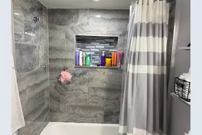 7151 W 3rd, Hialeah, FL 33014 - Photo 24
