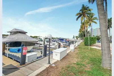 5005 Collins #1224, Miami Beach, FL 33140 - Photo 56