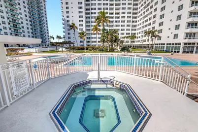 5005 Collins #1224, Miami Beach, FL 33140 - Photo 42