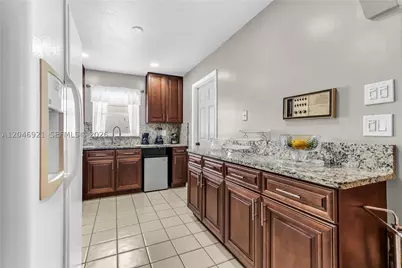 7421 SW 14th, North Lauderdale, FL 33068 - Photo 4