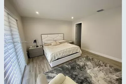 8256 NW 48th, Doral, FL 33166 - Photo 18