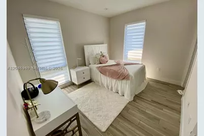 8256 NW 48th, Doral, FL 33166 - Photo 14