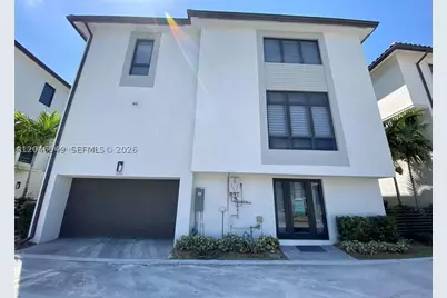 8256 NW 48th, Doral, FL 33166 - Photo 4