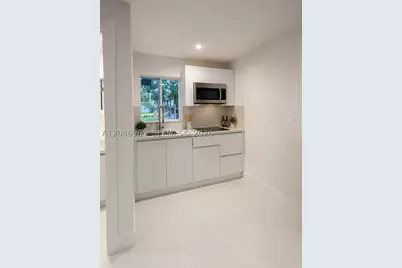 521 NW 33rd #1, Miami, FL 33125 - Photo 6