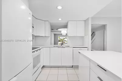 2408 NE 10th #122, Hallandale Beach, FL 33009 - Photo 12