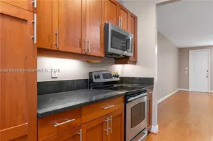 365 SW 13th, Fort Lauderdale, FL 33312 - Photo 14