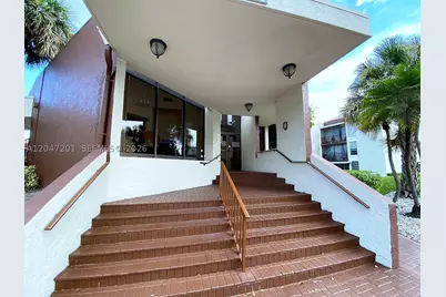 8870 Fontainebleau #106, Miami, FL 33172 - Photo 26