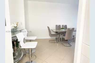 8870 Fontainebleau #106, Miami, FL 33172 - Photo 4