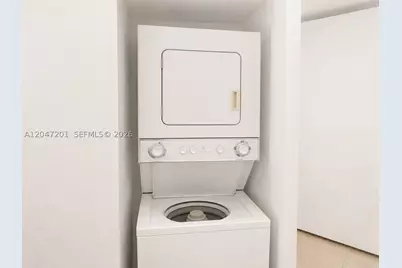 8870 Fontainebleau #106, Miami, FL 33172 - Photo 18