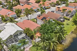 411 Bermuda Springs, Weston, FL 33326 - Photo 4