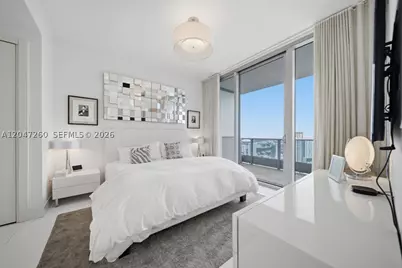 200 Biscayne Boulevard #5110, Miami, FL 33131 - Photo 24