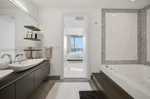 200 Biscayne Blvd, Miami, FL 33131 - Photo 32