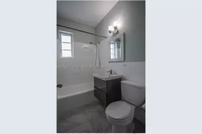 715 Michigan #7, Miami Beach, FL 33139 - Photo 10