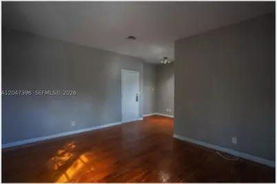 715 Michigan #7, Miami Beach, FL 33139 - Photo 6