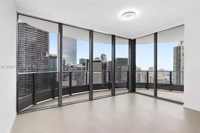 1000 Brickell #4015, Miami, FL 33131 - Photo 20