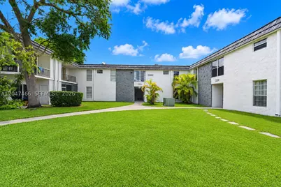 10381 N Kendall #M8, Miami, FL 33176 - Photo 4