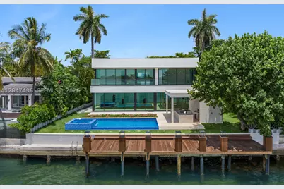 9720 W Broadview, Bay Harbor Islands, FL 33154 - Photo 84