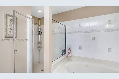1714 Royal Grove #-, Weston, FL 33327 - Photo 24