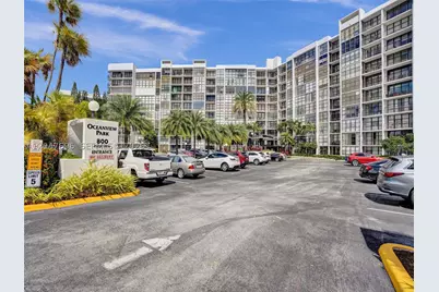 800 Parkview #131, Hallandale Beach, FL 33009 - Photo 2